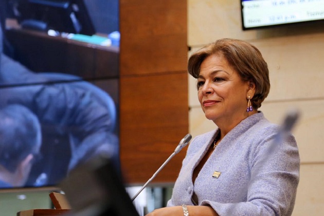 senadora Esperanza Andrade