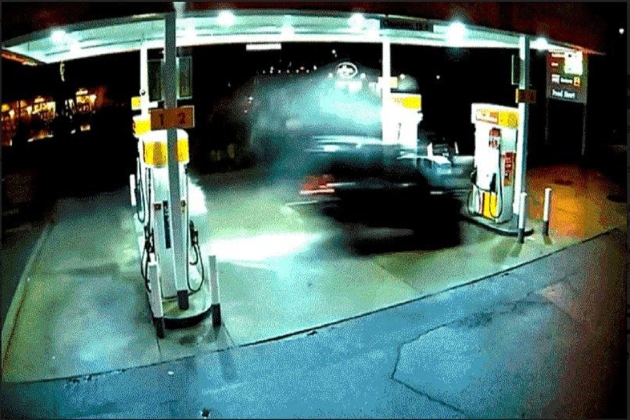 grave-accidente-en-girardot-conductor-embistio-una-estacion-de-gasolina