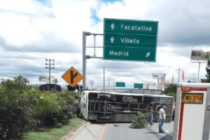 accidente-de-bus-intermunicipal-dejo-cinco-heridos-en-mosquera-cundinamarca