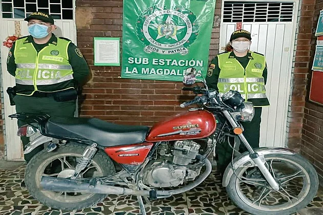 la-policia-de-cundinamarca-recupero-una-motocicleta-robada-en-villeta