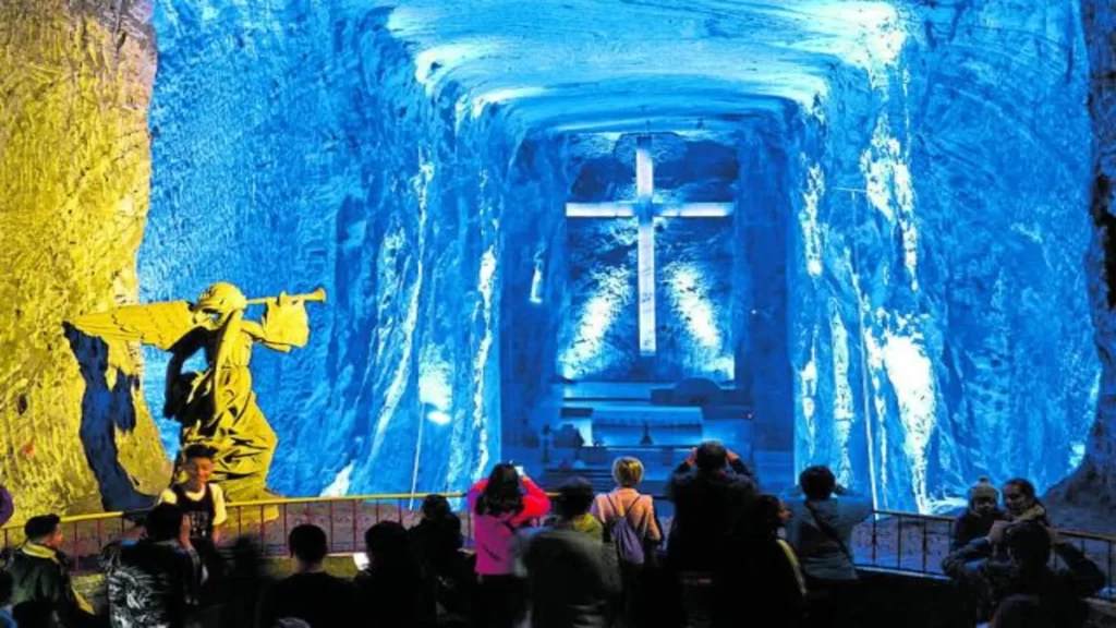 zipaquira-catedral-de-sal-segundo-lugar-de-culto-mas-impresionante-del-mundo