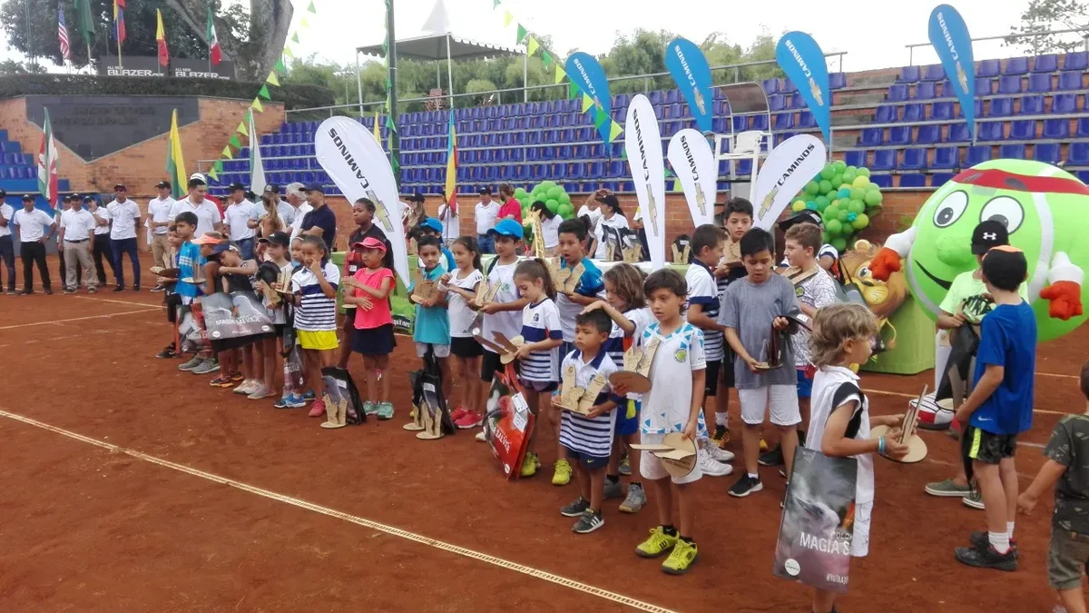 inicia-torneo-chiquitines-2022-evento-para-promesas-del-tenis-en-colombia